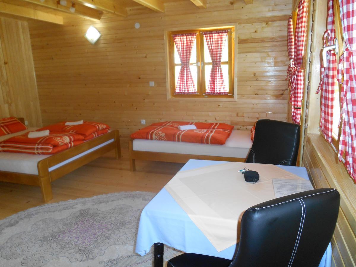Motel Bavaria Фоча Экстерьер фото